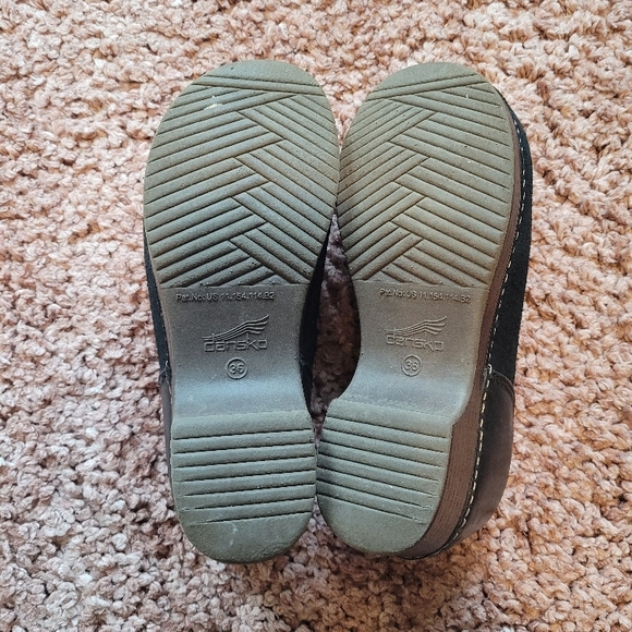 Dansko Brenna Black Clogs - Picture 9 of 10